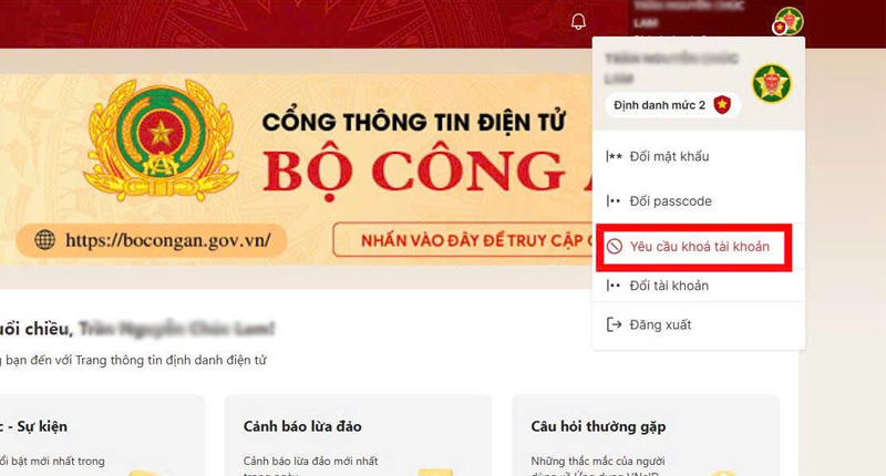 Chọn mục Yêu cầu khóa tài khoản