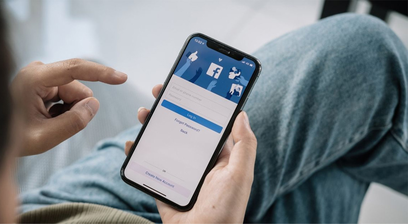 Tính năng thêm nhạc vào trang cá nhân Facebook chỉ hỗ trợ trên điện thoại