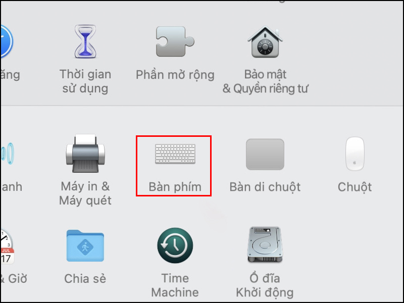 Vào System Preferences > chọn Keyboard