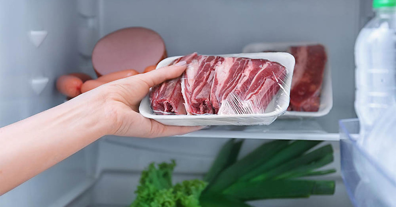 Nên bọc thực phẩm khi bỏ vào tủ lạnh