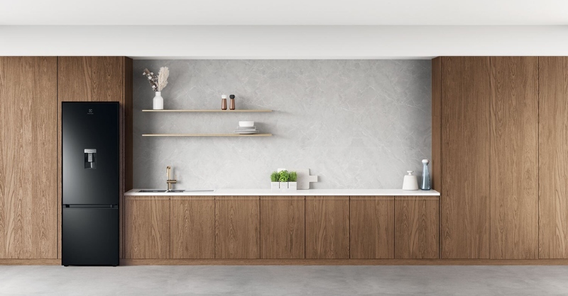 Tủ lạnh ngăn đá nằm ở dưới Electrolux