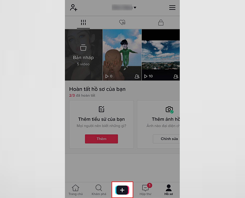 Quay lại trang cá nhân TikTok, chọn biểu tượng dấu cộng ở phía dưới