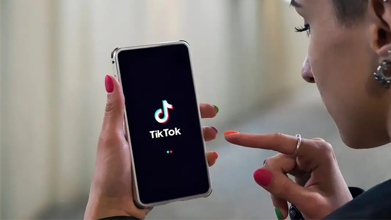 Khi phát hiện lần đăng nhập TikTok bất thường hãy đăng xuất tài khoản từ xa