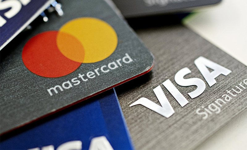 Phân biệt thẻ Mastercard và thẻ VISA