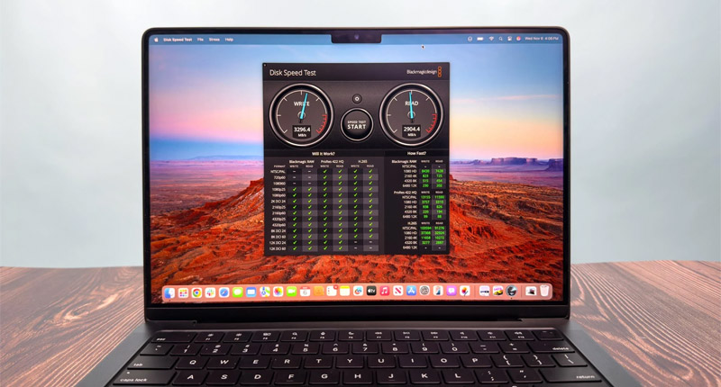 MacBook Pro M4 14 inch duy trì thời gian xem video đến 24 giờ