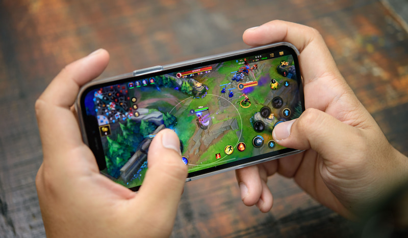 Khả năng chơi game Liên Minh Tốc Chiến trên iPhone 12 