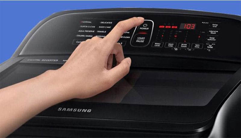 Bạn nên reset máy giặt Samsung nếu máy bị treo hoặc báo lỗi