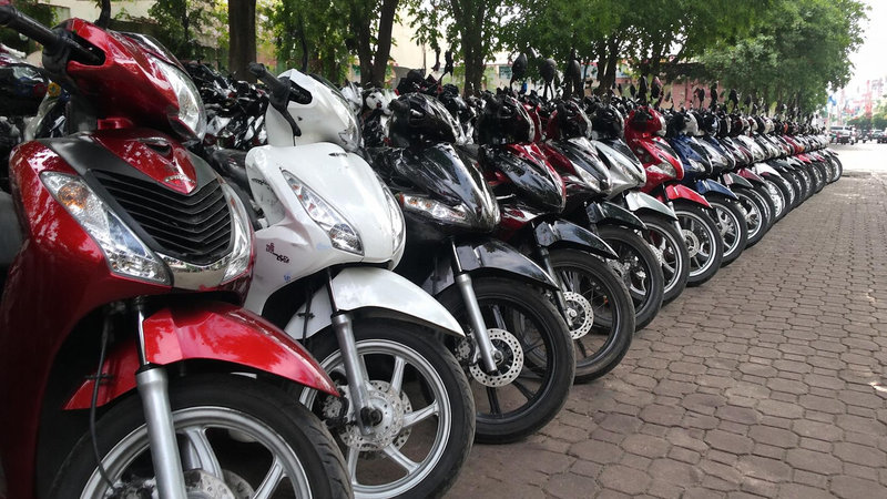 Câu đố nhẹ nhàng giúp bé nhận biết phương tiện xe máy và luật lệ an toàn giao thông