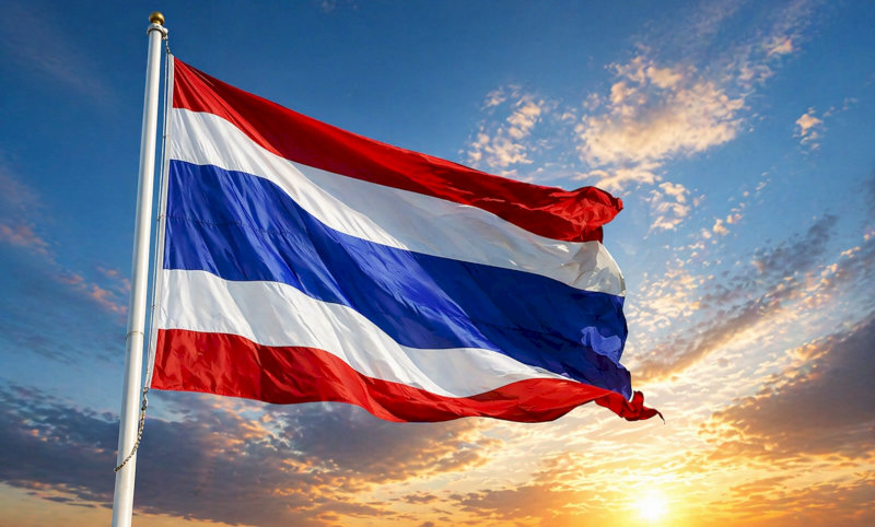 Mẫu cờ tam sắc Trairanga đặc trưng của vương quốc Thái Lan