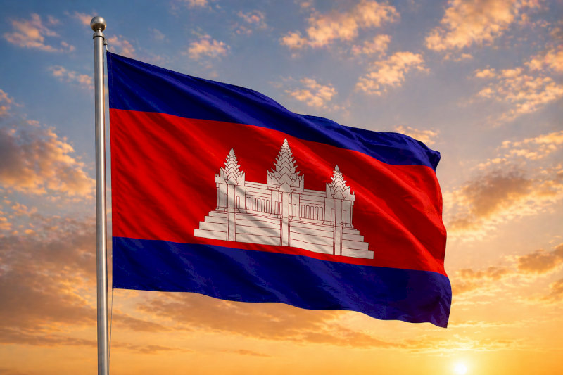 Quốc kỳ Campuchia với biểu tượng đền cổ Angkor Wat kỳ vĩ
