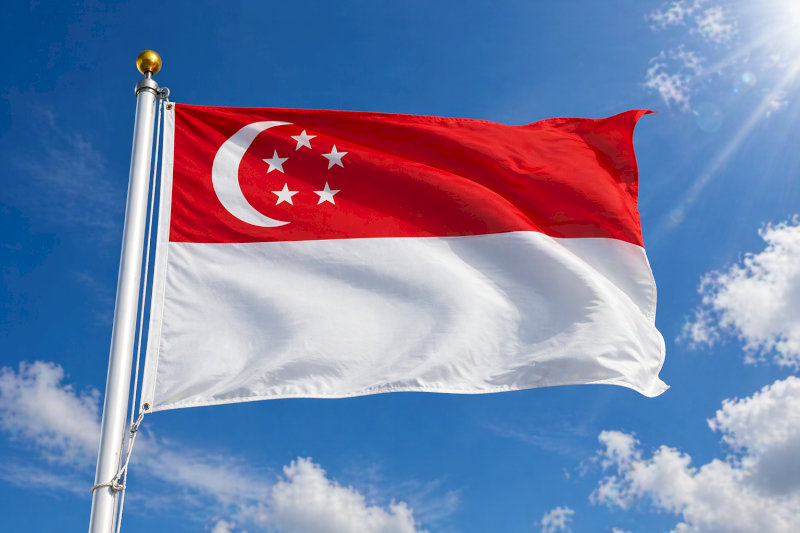 Hình ảnh trăng lưỡi liềm và 5 ngôi sao trên quốc kỳ Singapore
