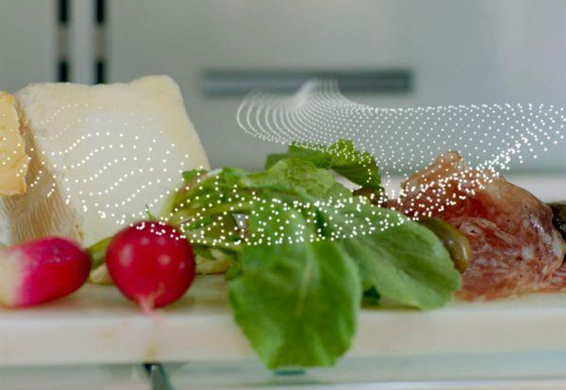 Hệ thống lọc khí AirFreshFilter giúp thanh lọc không khí và hạn chế mùi hôi khó chịu trong tủ