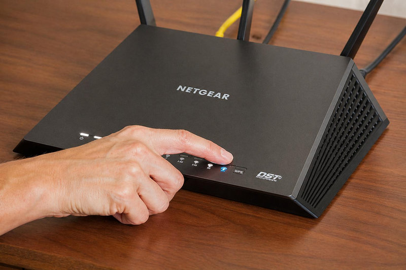 Khởi động lại router