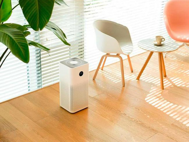 Máy lọc không khí giúp mang lại bầu không khí trong lành, bảo vệ hệ hô hấp non nớt của bé.