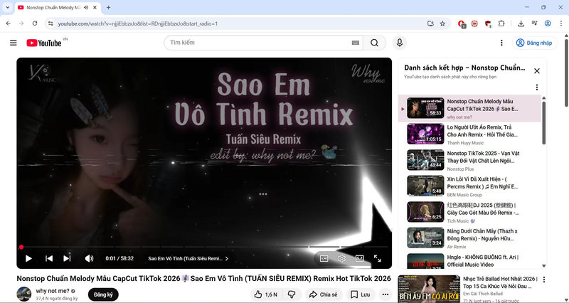 Mở video mà bạn muốn xem trên Youtube