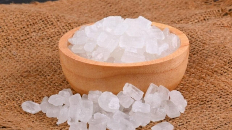 Phèn chua giúp lọc bụi bẩn trong nước hiệu quả