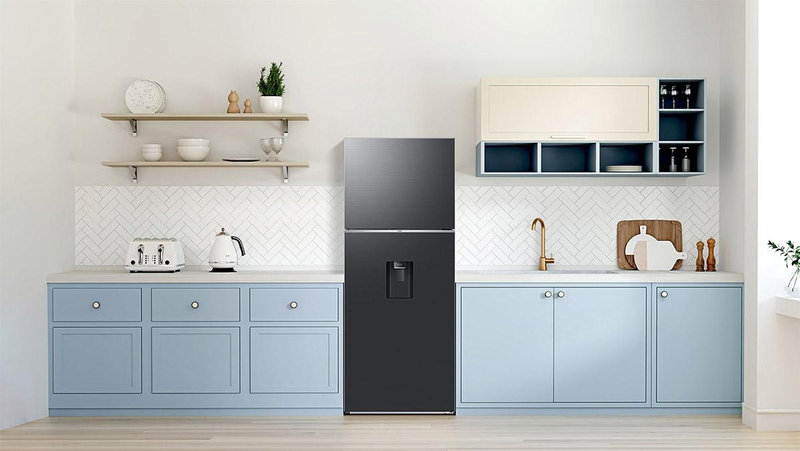 RT42CG6584B1SV có lấy nước ngoài và hệ thống làm đá tự động