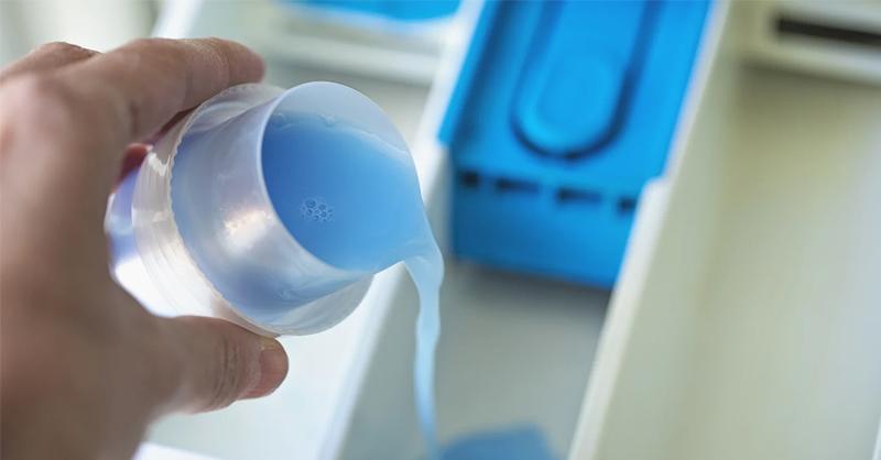 Sử dụng chất tẩy nhẹ để giữ độ bền cho chăn lông cừu