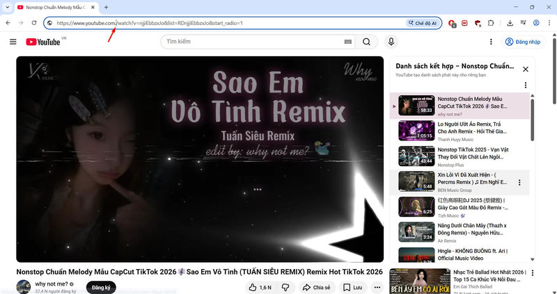 Thêm dấu chấm vào sau chữ com