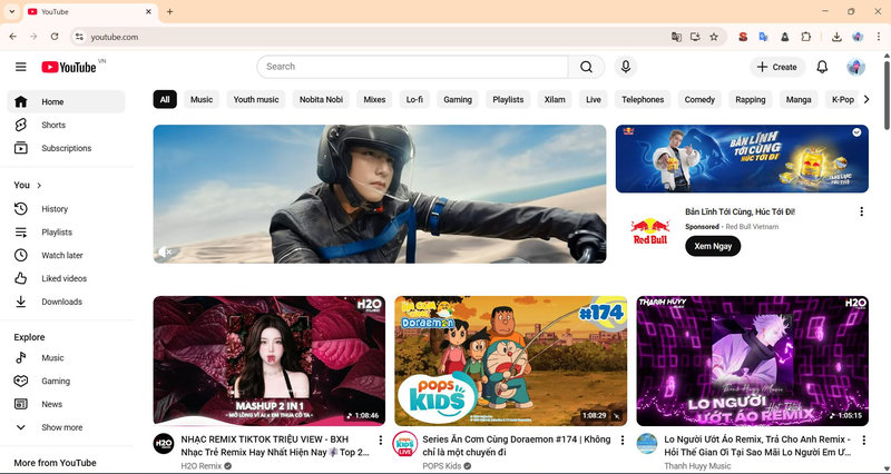 Truy cập vào Youtube và đăng nhập tài khoản Google