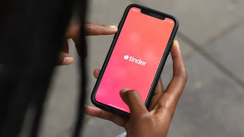 Giao diện ứng dụng Tinder