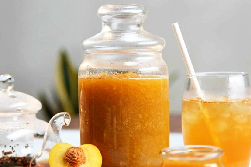 Mứt đào dẻo pha với nước