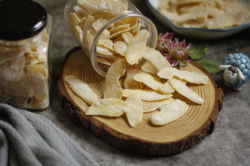 Bảo quản mứt gừng trong hũ thủy tinh