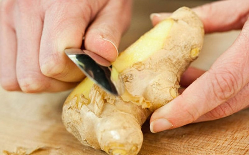 Cạo vỏ gừng