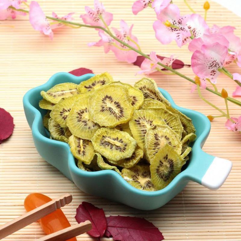 Thành phẩm mứt kiwi sấy khô vàng