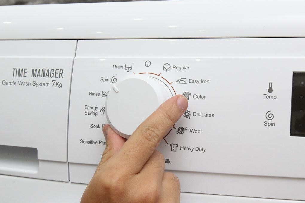 Cách mở máy giặt khi bị khoá