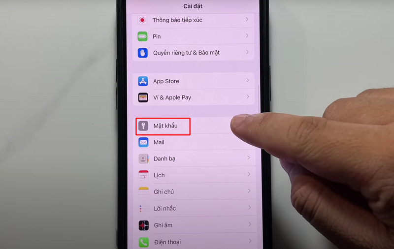 Chọn vào phần mật khẩu trên điện thoại