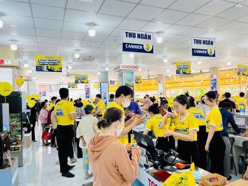 Hình khai trương Điện Máy Chợ Lớn Linh Đông – Vun đắp hạnh phúc, kiến tạo tương lai.