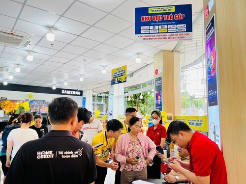 Hình khai trương Điện Máy Chợ Lớn Linh Đông – Giải pháp hoàn hảo cho ngôi nhà của bạn.