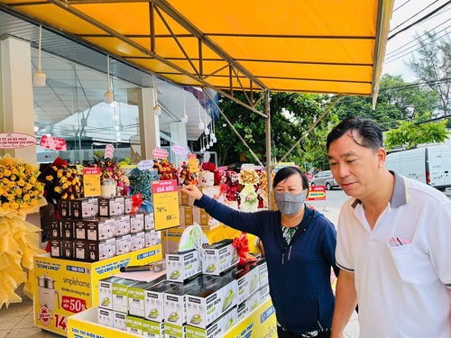 Hình khai trương Điện Máy Chợ Lớn Linh Đông – Điểm đến tin cậy của mọi nhà.