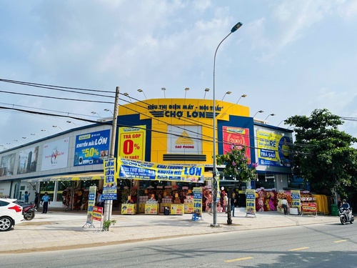 Hình ảnh các sản phẩm điện máy - nội thất đa dạng tại Siêu Thị Điện Máy - Nội Thất Chợ Lớn Linh Đông.