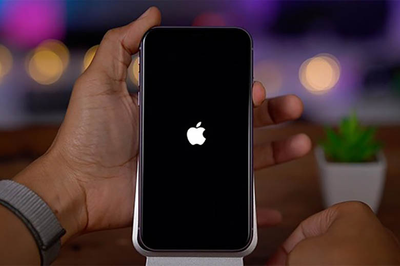 Lỗi iPhone màn hình đen: Đâu là nguyên nhân và cách khắc phục