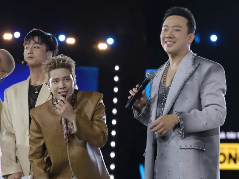 MC trấn thành trong anh trai say hi