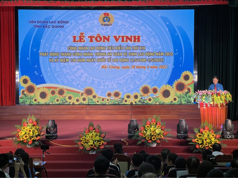 Lễ tôn vinh công nhân lao động tiêu biểu lần thứ XIII tại Bắc Giang