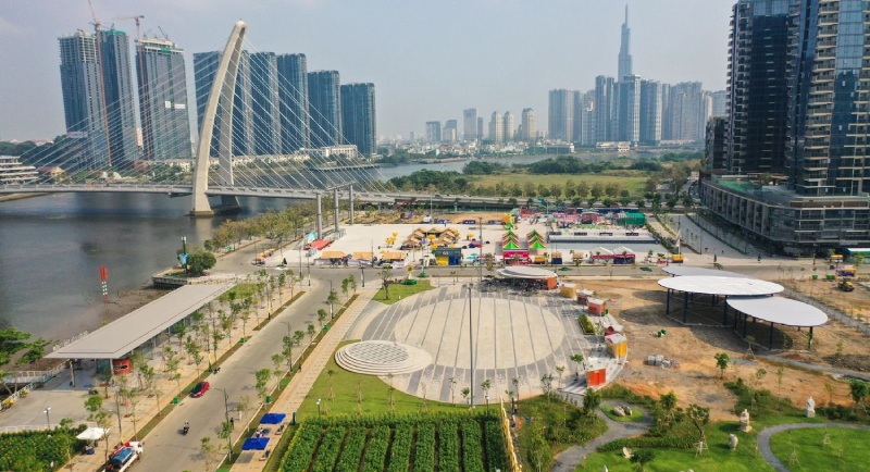 địa điểm ngắm pháo hoa lý tưởng tại khu vực hầm sông Sài Gòn