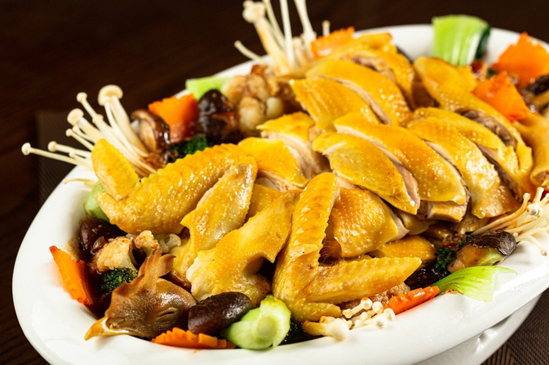 gà hấp nấm