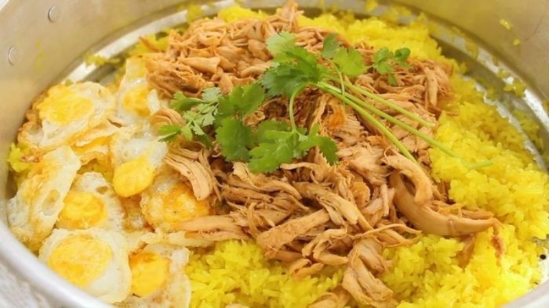 Món xôi gà nước cốt dừa