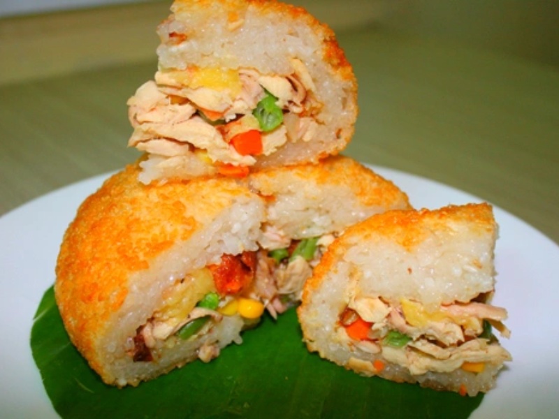 Xôi gà chiên hấp dẫn