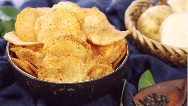 Snack khoai tây chiên giòn vị cay