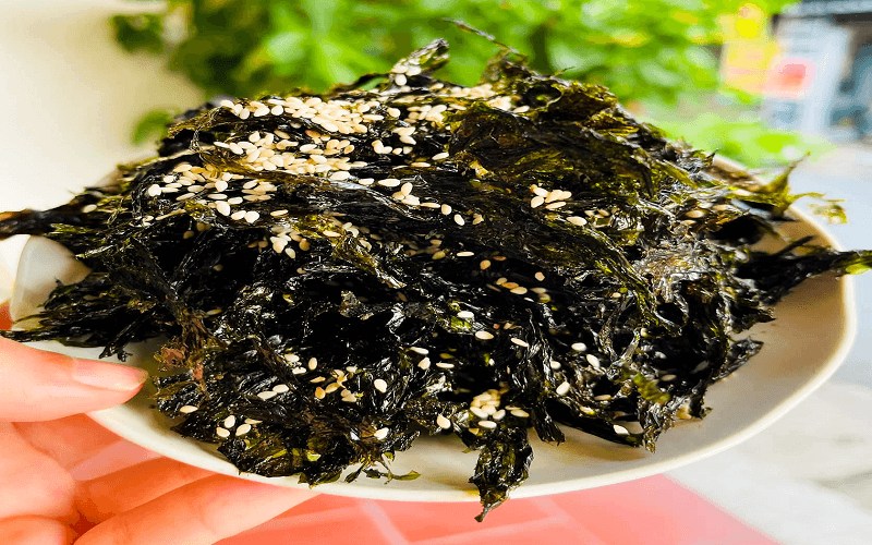 Rong biển sấy giòn rắc thêm mè