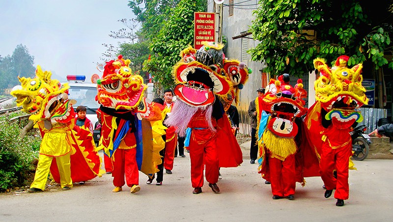 Múa lân trong lễ hội Trung Thu