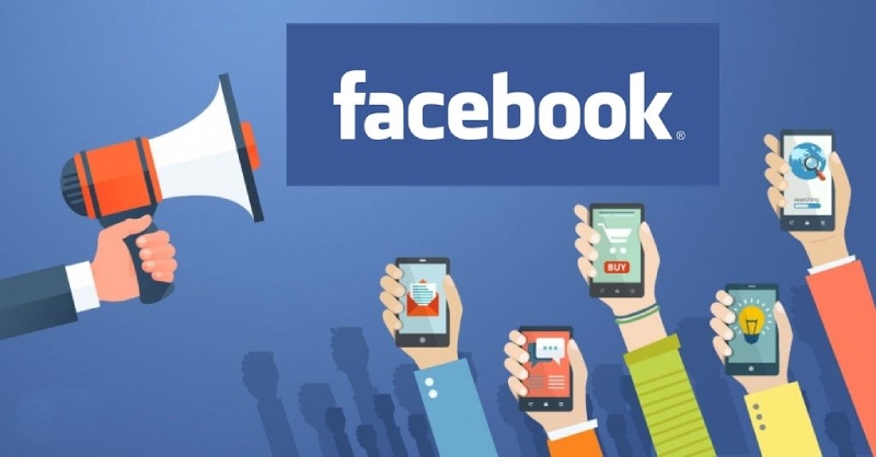 Loa phát thông báo và logo Facebook
