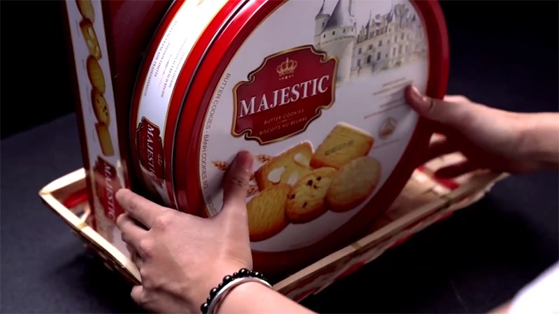 Cố định hộp bánh