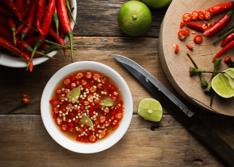 Nước mắm chấm bánh bèo