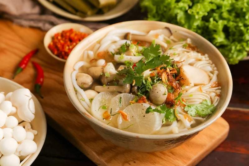Khám phá cách làm bánh canh nấm chay ngon chuẩn vị