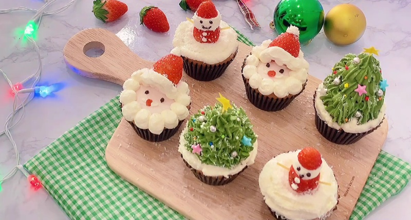 Bánh Cupcake với nhiều tạo hình như cây thông, ông già Noel